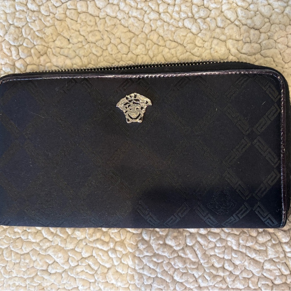 Versace Medusa Long Wallet Zip Around